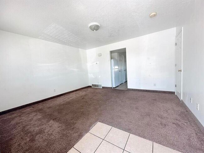 Foto del edificio - 15100 N 5400 W