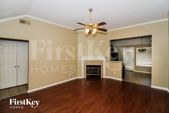Foto del edificio - 8954 Fulton Ln