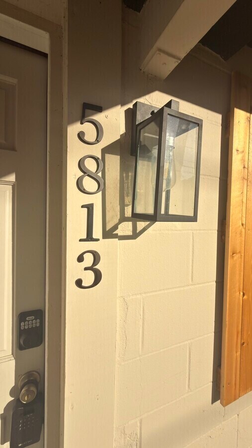 Foto del edificio - 5813 Tampico Rd