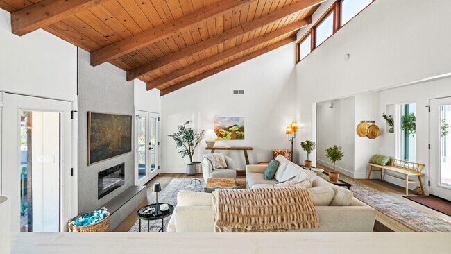 Foto del edificio - 1282 Fowler Creek Rd