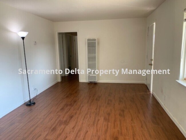Building Photo - 721 Sonoma Ave