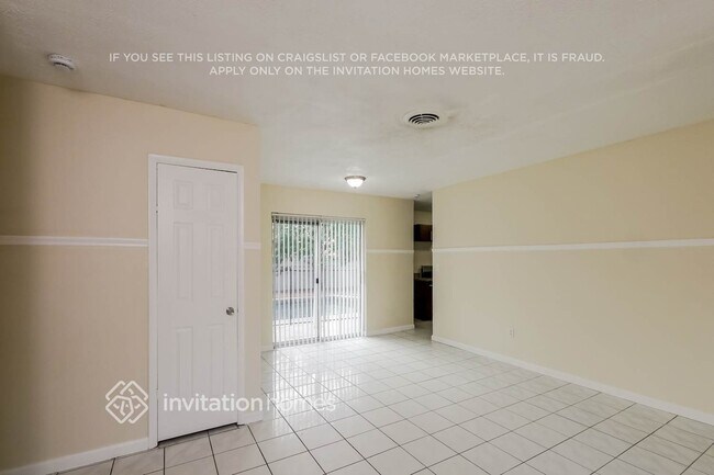 Foto del edificio - 998 NW 202nd St