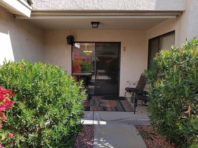Foto del edificio - Furnished Condo Summer Rental