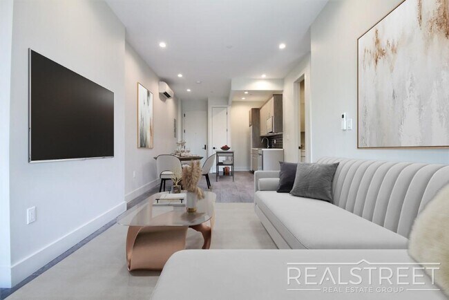 Foto del edificio - 697 Dekalb Ave