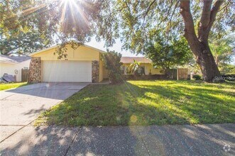 Building Photo - 1021 Breeze Dr