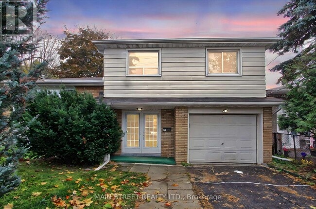 Building Photo - 364 Agar Ave