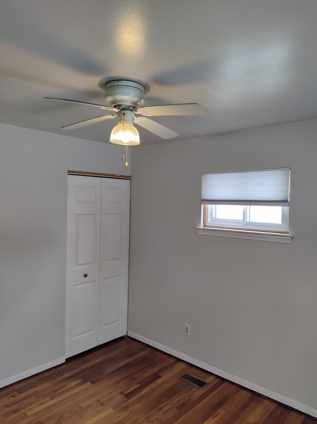 Building Photo - 1230 Candlewood Ln