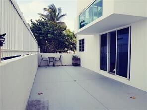 Building Photo - 3001 S Ocean Dr