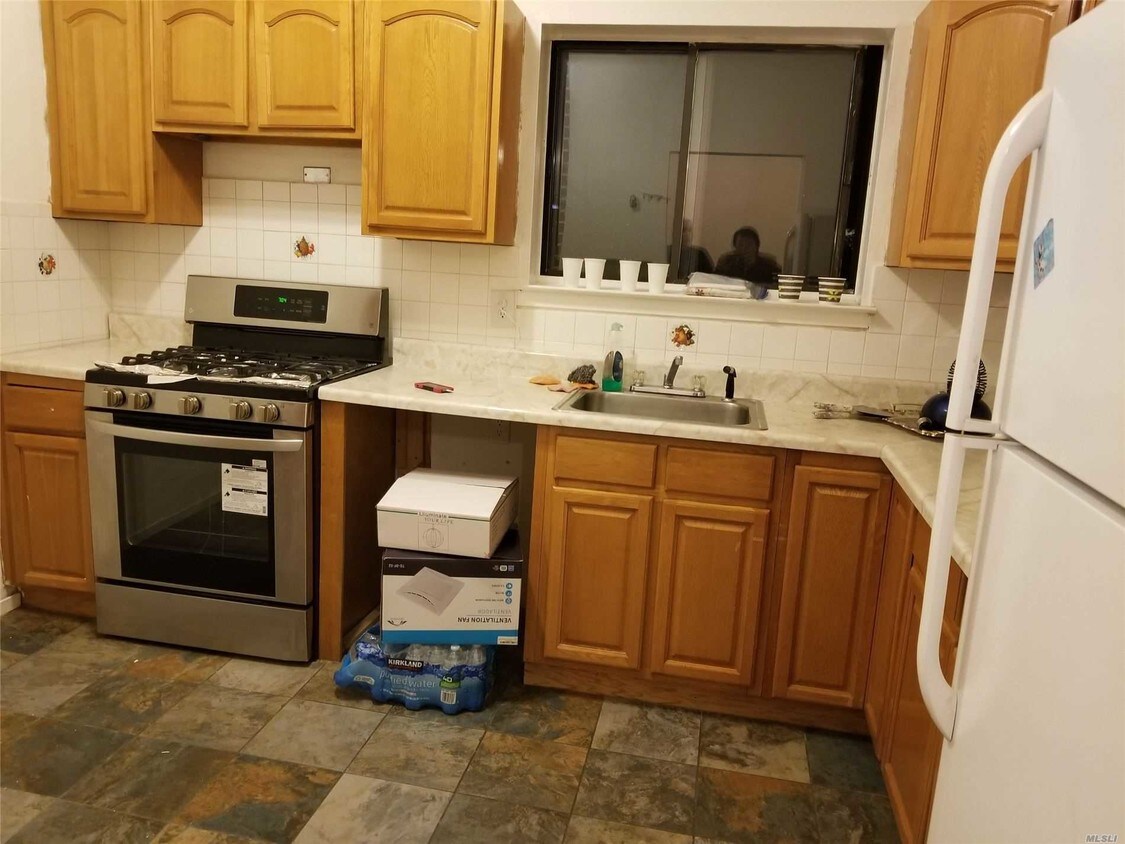 Foto principal - 75-11-75164 164th St