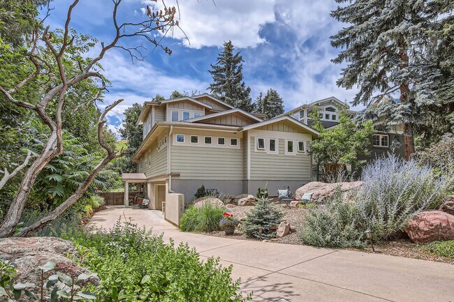 Building Photo - Serene 4 BDR Home Near Chautauqua