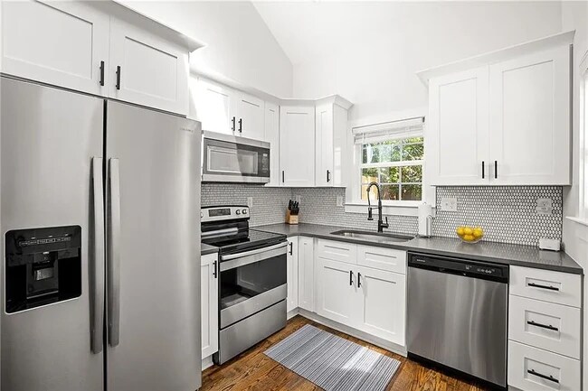 Building Photo - 1118 Colquitt Ave NE