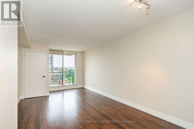 Photo du bâtiment - 75 Ellen St