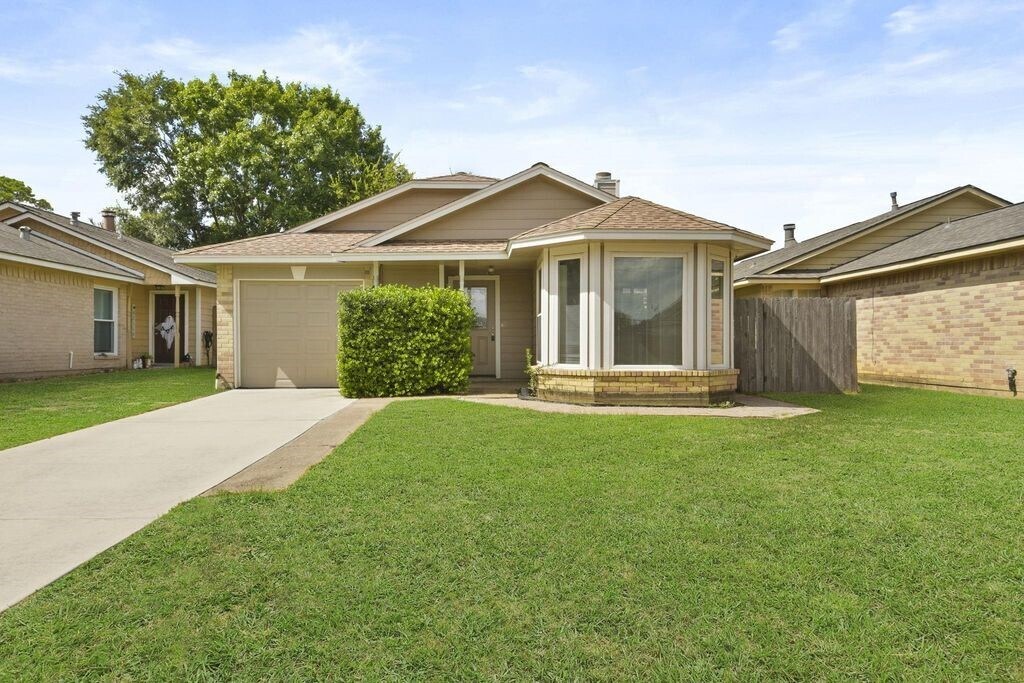 Primary Photo - 11922 Westwold Dr