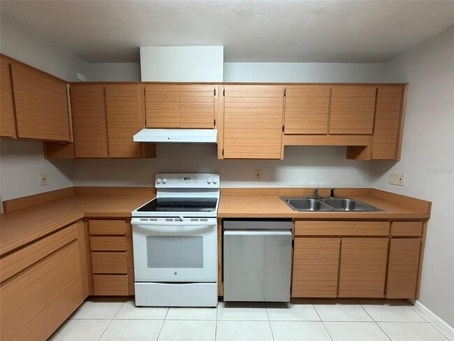 Building Photo - 3505 Tarpon Woods Blvd