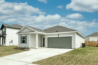 Building Photo - 125 Blazilmar Ln