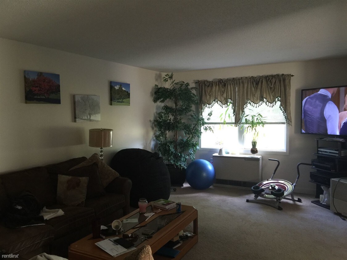 2 br, 1 bath - Twin Oak terrace. twin oaks - 2 br, 1 bath  - Twin Oak terrace. twin oaks