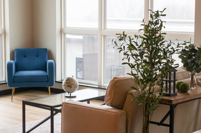 Interior Photo - Azure - 3340 Craig Road