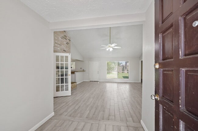 Building Photo - 13923 Ludgate Pass