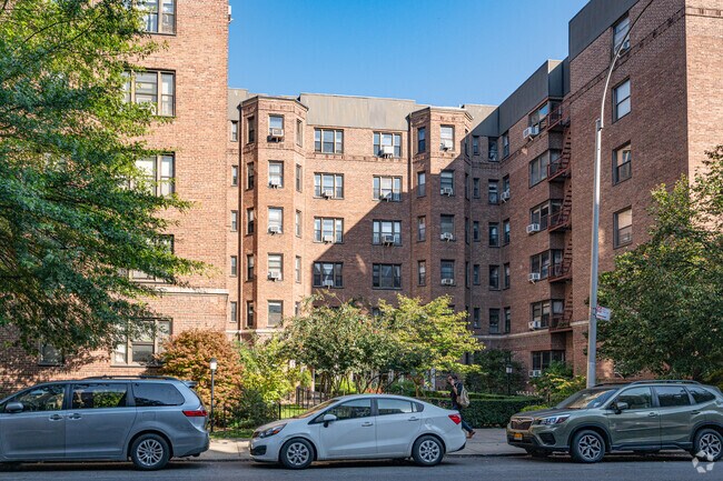 Foto del edificio - 7711 35th Ave