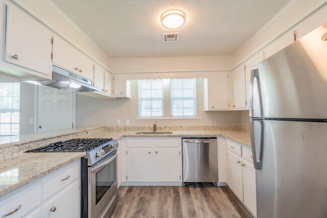 Foto del edificio - 3 Bed | 1 Bath in West Tulsa!