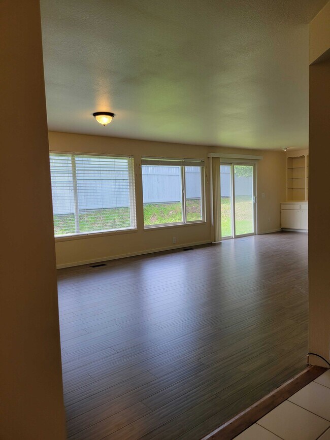 Building Photo - 163 Hurricane Ridge Dr
