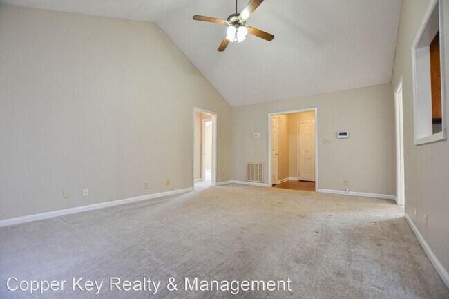 Foto del edificio - 3 br, 2 bath House - 1705 Broadripple Dr.