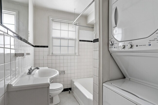 Foto del edificio - 4232 Perkins Rd
