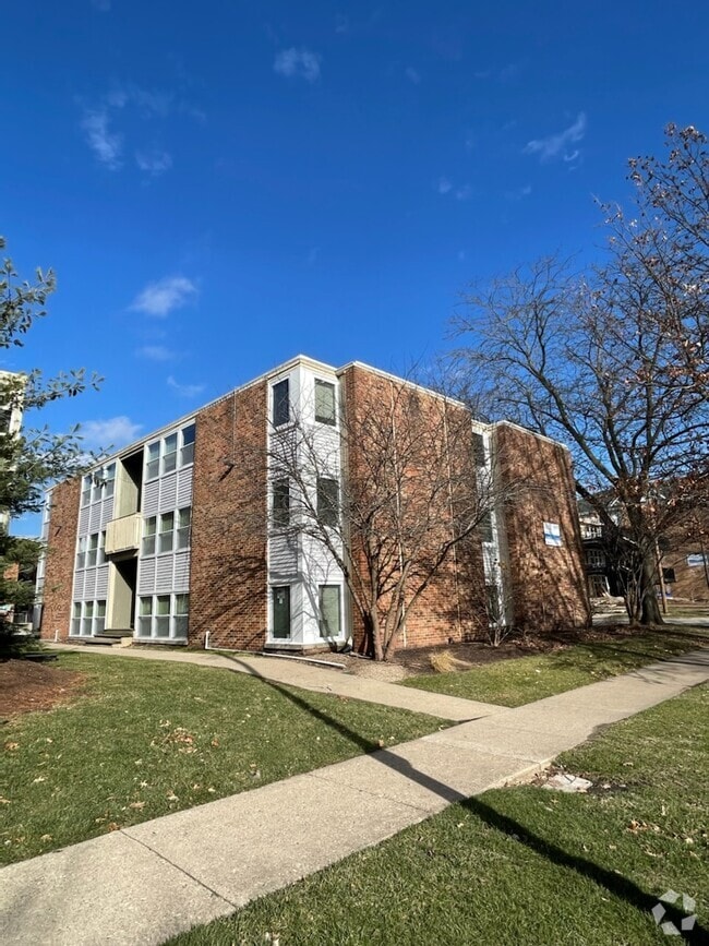 UrbanaChampaign Apartments for Rent Champaign, IL 2 Rentals