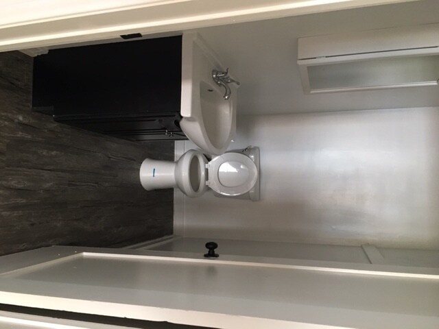 Foto del edificio - 1730 W 81st St