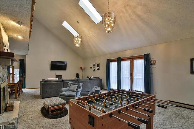 Foto del edificio - 267 Brier Crest Rd