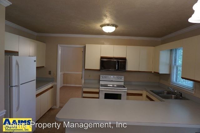 Building Photo - 7478 Beaver Run Dr