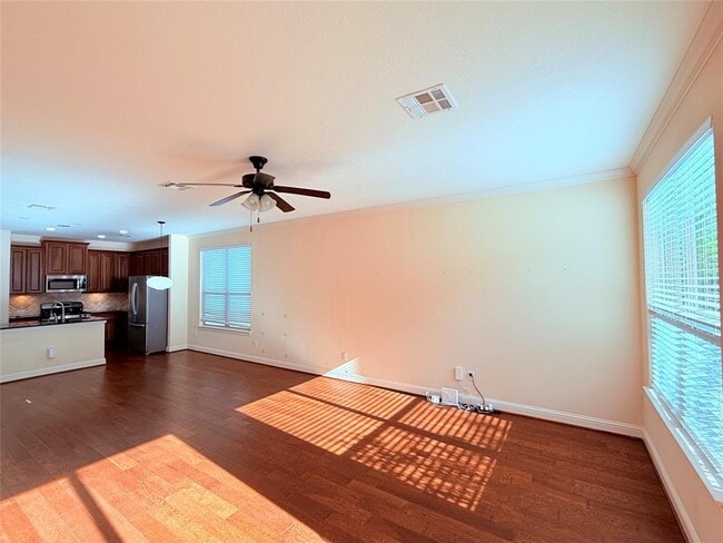 Building Photo - 2505 Amur Dr