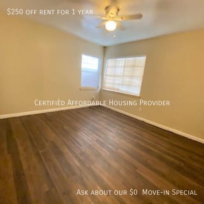 Foto del edificio - 4801 Canton Ave