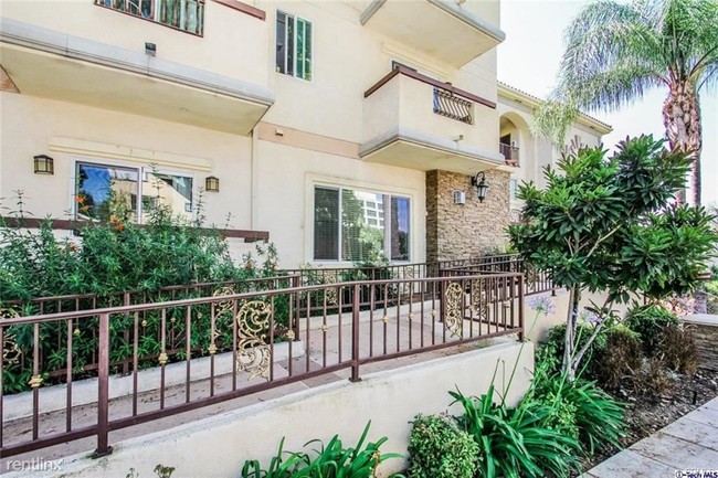 Foto del edificio - 540 E Angeleno Ave