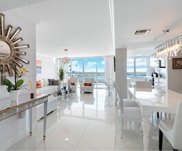 Building Photo - 18071 Biscayne Blvd