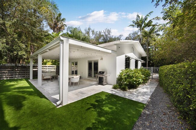 Foto del edificio - 3894 Main Hwy