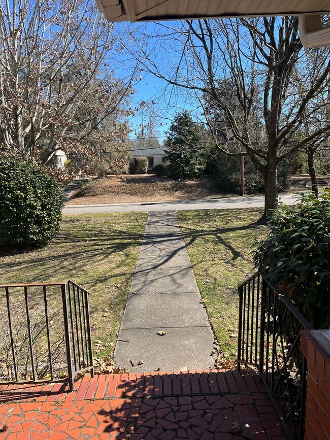 Building Photo - Mature Neighborhood, Modern Conveniences