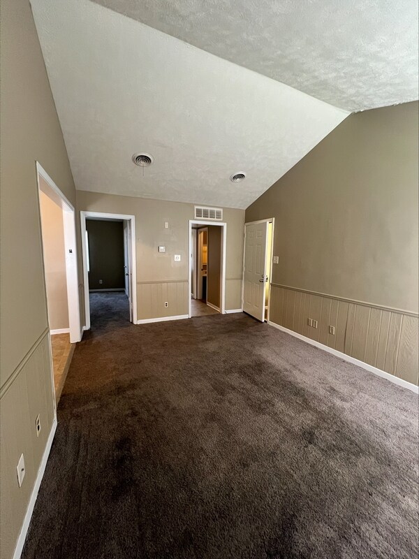 Foto del edificio - 276 Greenfield Dr