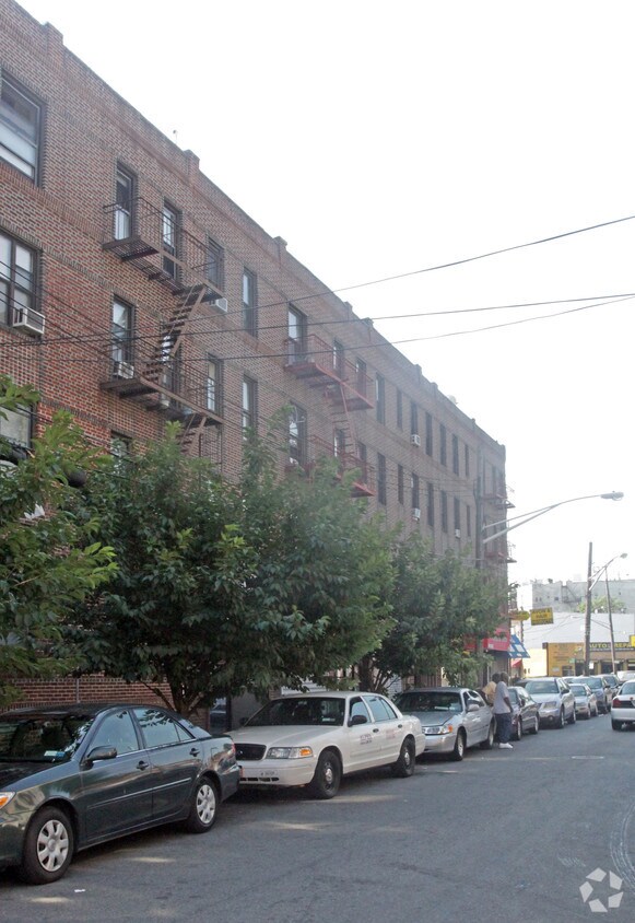 Building Photo - 1103-1113 E 34th St
