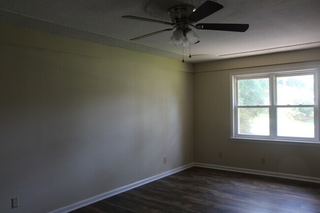 Foto del edificio - 1305 Gary Ave