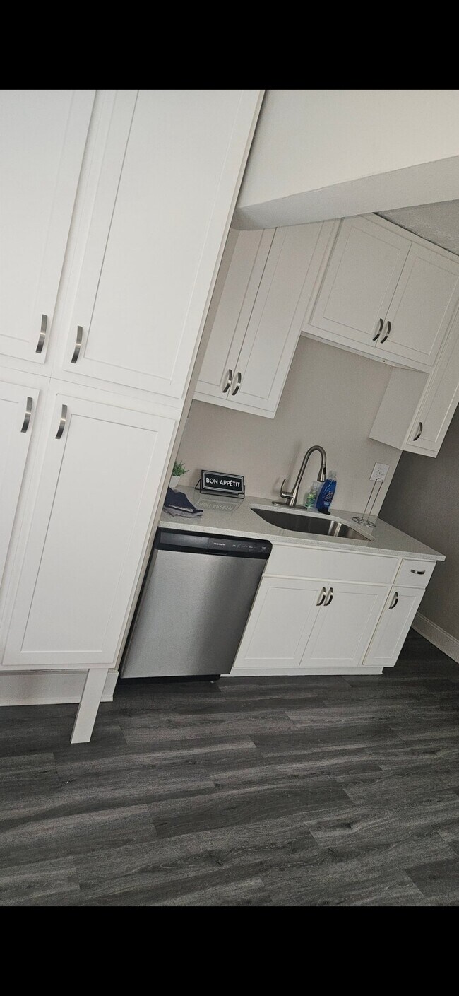 Foto del edificio - 962 S Ohio Ave