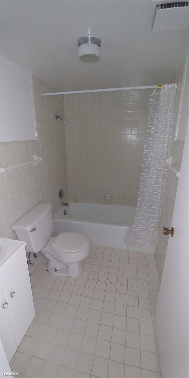 Building Photo - 1 br, 1 bath Apartment - 24529 N FM 506