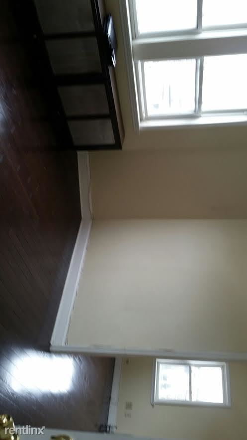 Building Photo - 6817 64th Pl