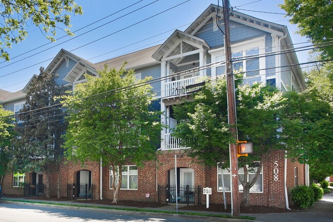 Building Photo - Charming 2 Bedroom Condo! Located in Downt...
