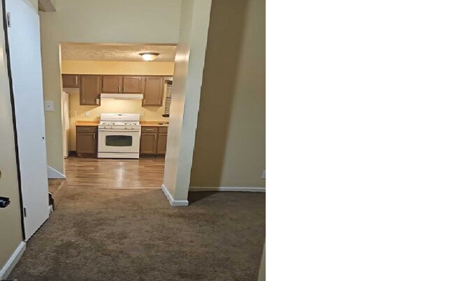 Foto del edificio - *AMAZING MOVE IN SPECIAL* Renovated 3 Bedroom/2.5 Bath Home For Rent!  Convenient Jonesboro Locat...