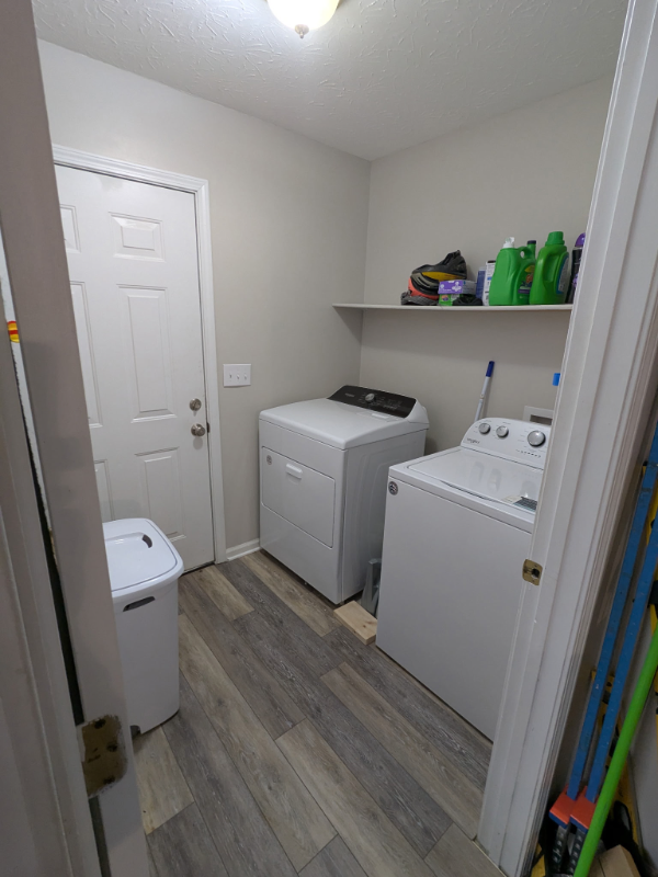 Foto del edificio - 153 Oak Springs Ln