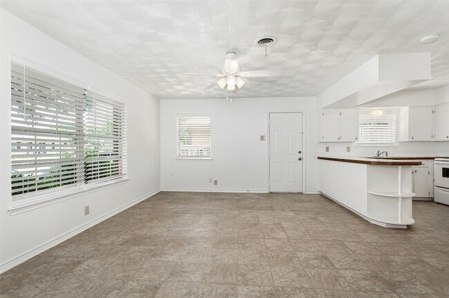 Foto del edificio - 11050 Wyatt St