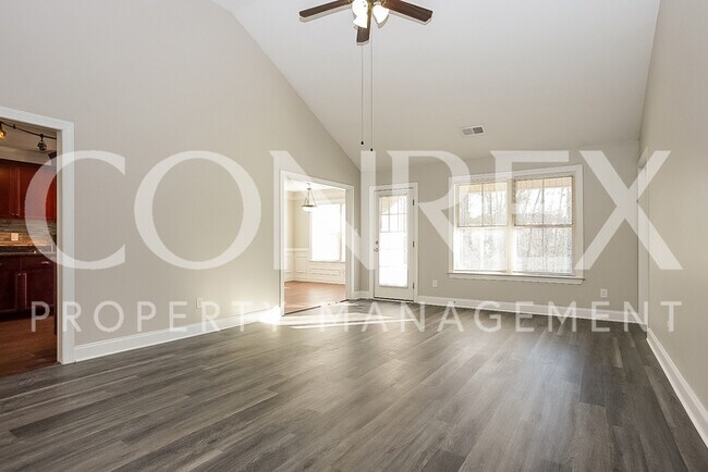 Foto del edificio - Beautiful 4 Bedroom Home in Martinez!