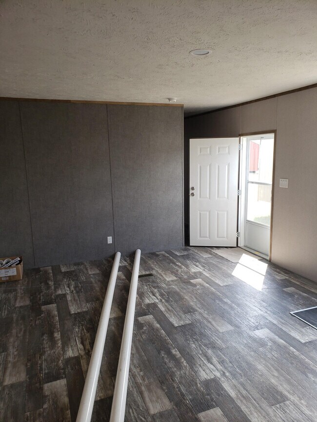 Building Photo - 6355 County Rd 210