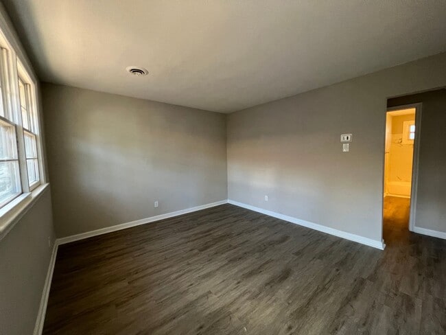 Foto del edificio - Chester,E.1045